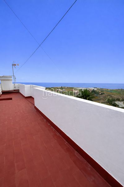Foto 759ec95c-9c82-4055-898f-d75df04bd962. Casa aparellada amb aparcament a Moya