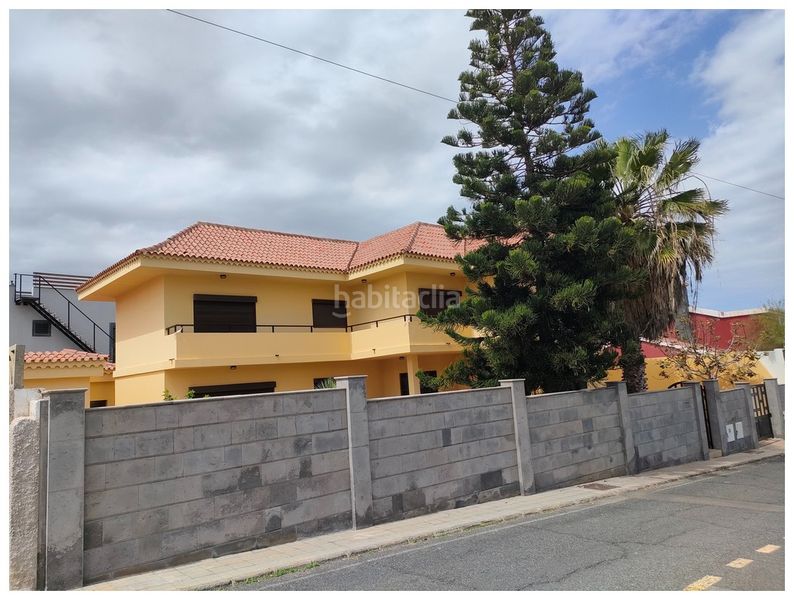 Foto 153f9b0b-8818-46b0-b8eb-2279de3dd137. Casa amb aparcament piscina a La Garita - Marpequeña Telde