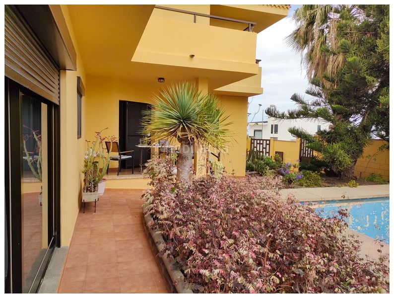 Foto 4abf4045-d77e-4fdb-92f5-ecbd4e7b9f04. Casa amb aparcament piscina a La Garita - Marpequeña Telde