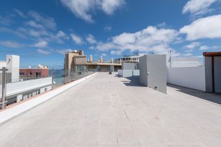 �tico en Calle alfredo l jones 35. Se vende espectacular �tico c con sol�rium a estrenar en la zona