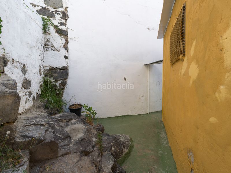 Foto 0be7dbd9-eb2c-4a2e-ac1a-f58e3af39a9a. Edifici a San Juan Telde