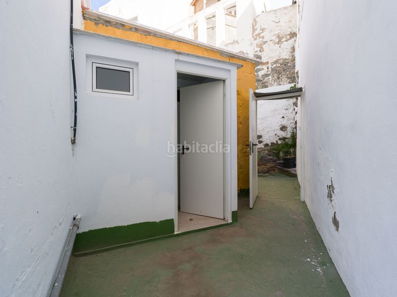 Foto 5bc1496f-0448-4cc2-80bb-becd18a4e384. Edifici a San Juan Telde