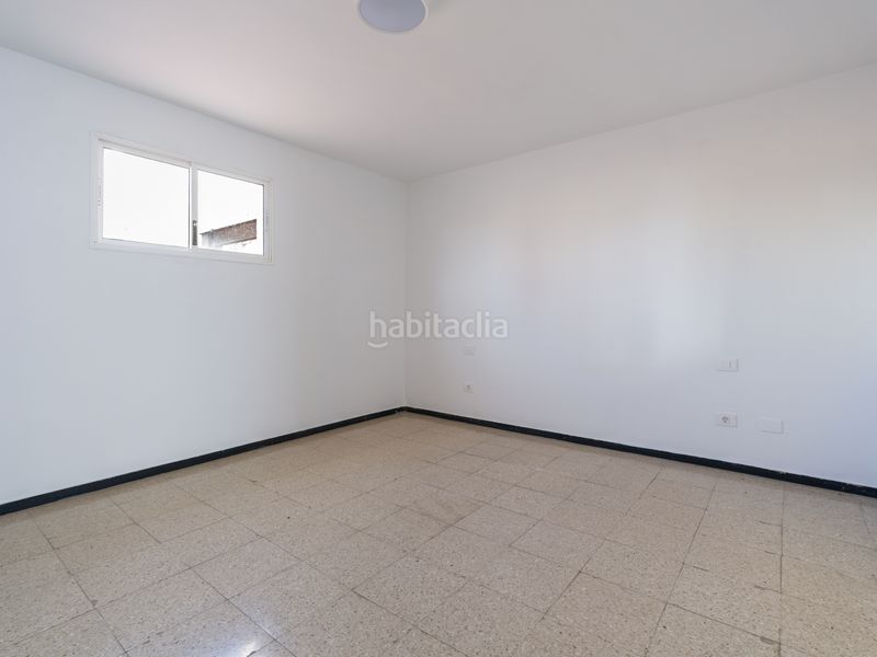 Foto 7d887bd0-9d48-416b-9671-98dc6edc4b8d. Edifici a San Juan Telde