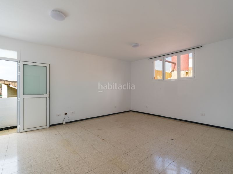 Foto 974d6f9e-0738-4163-9af6-b4ff550d6fc7. Edifici a San Juan Telde