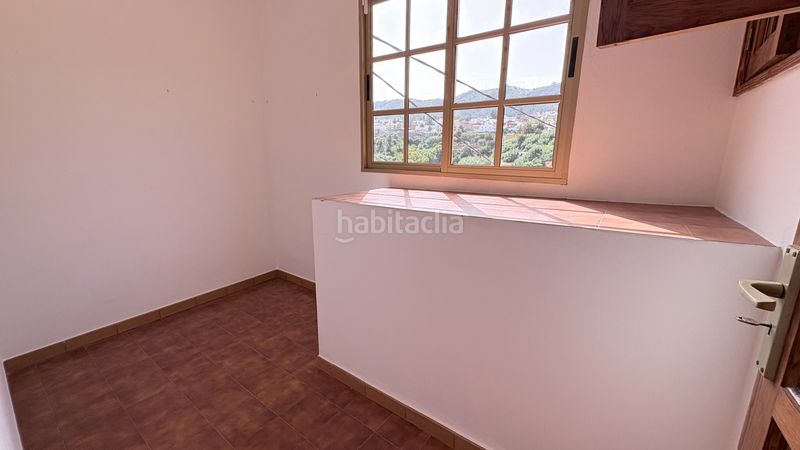 Foto 40bab19f-d475-47c2-812b-f93b995ec3d4. Casa adossada amb aparcament a Teror pueblo Teror