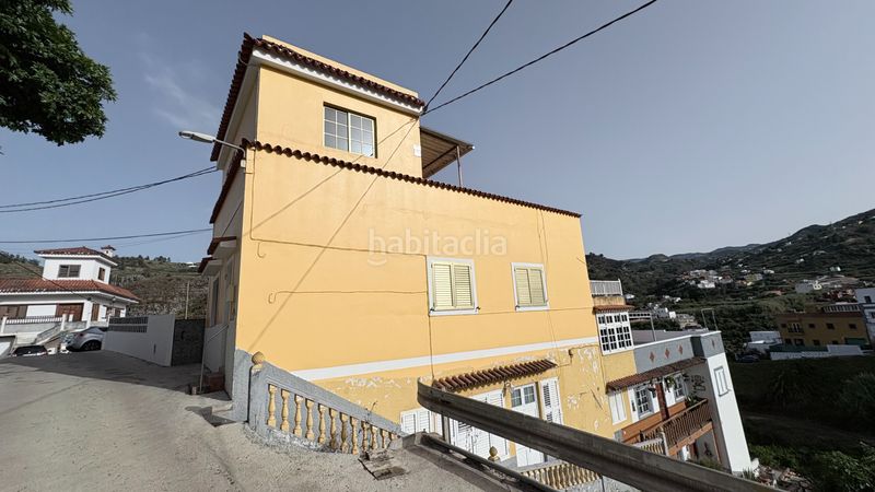 Foto be39d934-debe-4041-a3f1-2c24e1ede75f. Casa adossada amb aparcament a Teror pueblo Teror