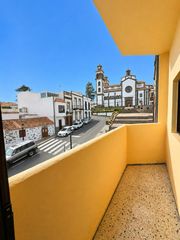Piso en Plaza de Simón Milián 5