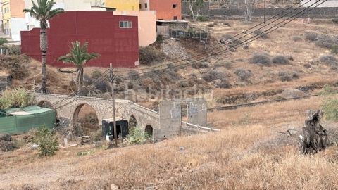 Foto 05ee3e5f-8018-4d59-8c93-dbe968c1a755. Terreny residencial a Callejón del Castillo - El Calero - Las Huesas Telde