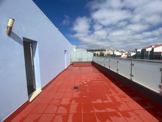 Attico in Calle alfonso xiii 247. ¡ático en venta! ático en el municipio de telde, en la zona de l