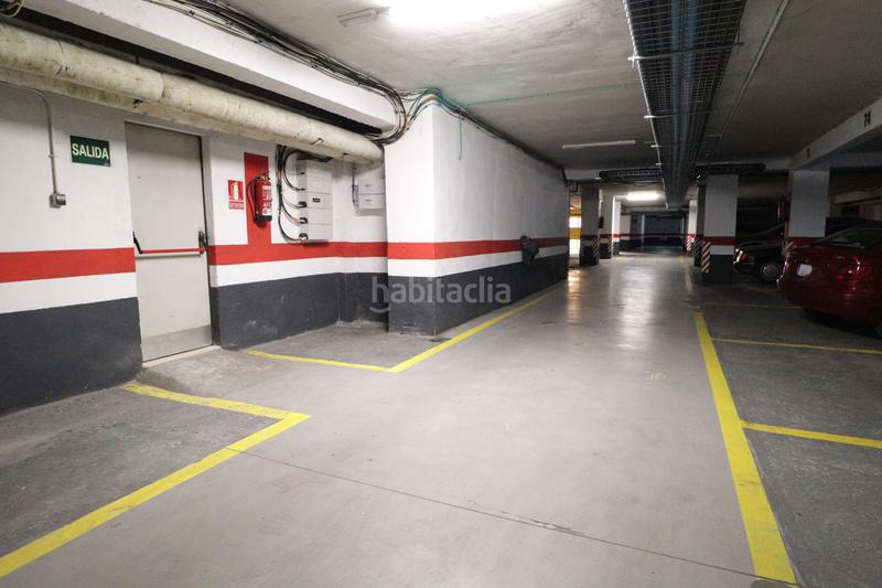 Foto a8fbe303-1c60-4485-9b79-fe8d5d0f01d3. Pis a calle parque arturo león 1e a La Rubia Valladolid
