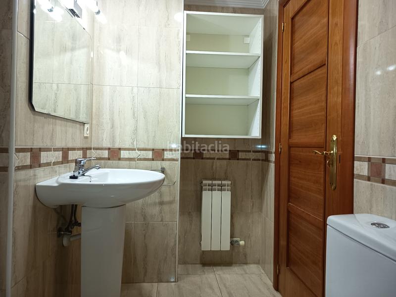 Foto f2b5ee4b-b155-44de-9c97-cb90cb7534a3. Alquiler piso apartamento semi nuevo y sin amueblar en Arroyo de la Encomienda