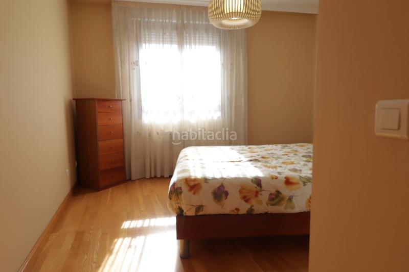 Foto d4a28a00-d4d1-4008-a592-e4f917af73fe. Pis a calle amadeo arias 32 a Parquesol Valladolid