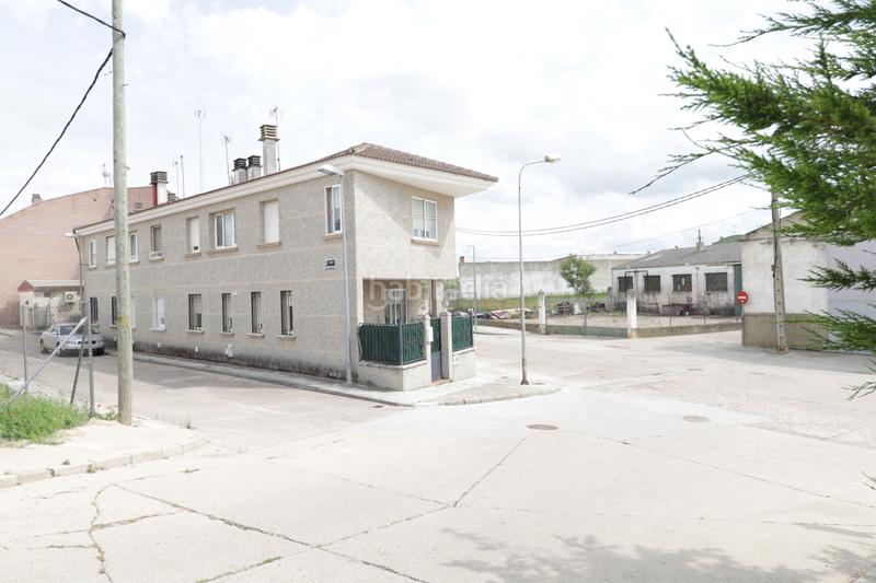 Foto 45823a03-6af5-4eed-a940-a58a8d155f13. Casa adossada a camino cementerio 5 a Villanubla