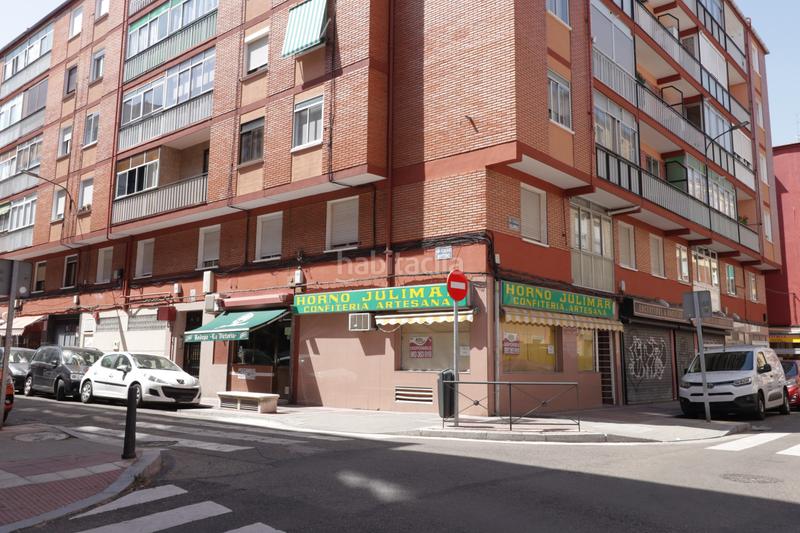 Foto d78bfc6e-e06e-46e8-960f-ebbd57fb0e95. Locale commerciale in calle neptuno 10 in La Victoria - Puente Jardín Valladolid