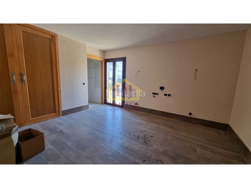 Foto 07ddf924-c8bd-4a79-9950-2ba5c7b58acc. Edifici a Alberca (La)