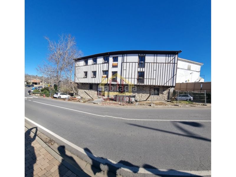 Foto 75dd7973-3623-4941-aaf2-f69a8cd8d0fc. Edifici a Alberca (La)