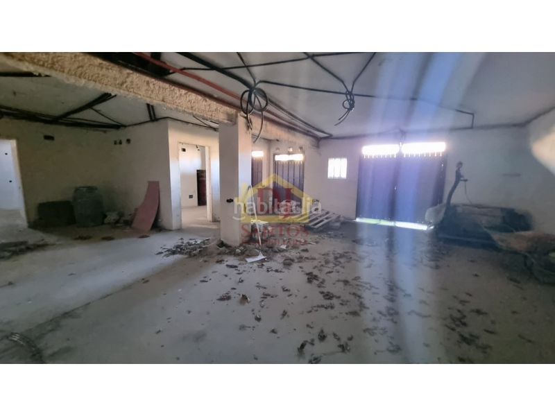 Foto f227914d-491a-471f-8579-11802a5a9a06. Edifici a Alberca (La)