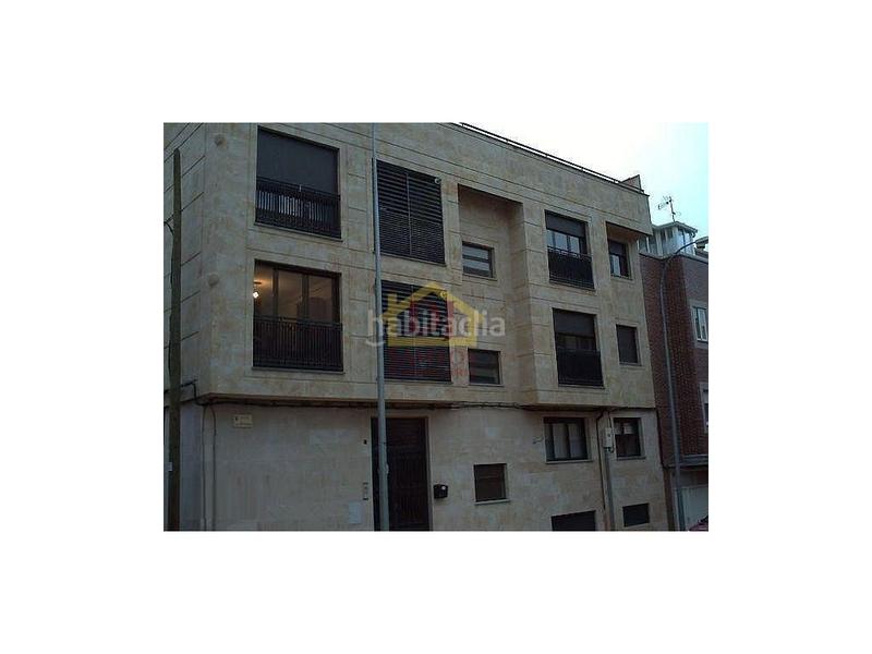 Foto 06b86577-0d84-4e7c-bb47-b21921821e80. Flat with heating in Pizarrales Salamanca