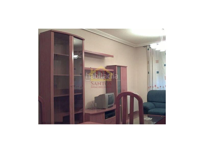 Foto 562deefa-fbf8-4060-b175-04c3ccdfd2ad. Flat with heating in Pizarrales Salamanca