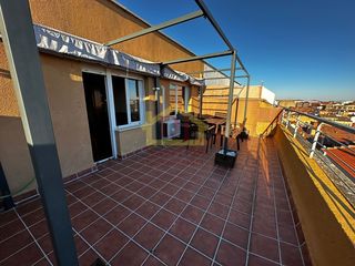 Rent Penthouse  Calle maria auxiliadora. Ático apartamento totalmente reformado frente al corte ingles co