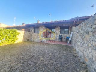 Casa adossada  N/a. Djsantos le ofece casa adosada en venta en zarapicos