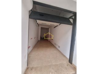 Local Comercial a Calle Monleon