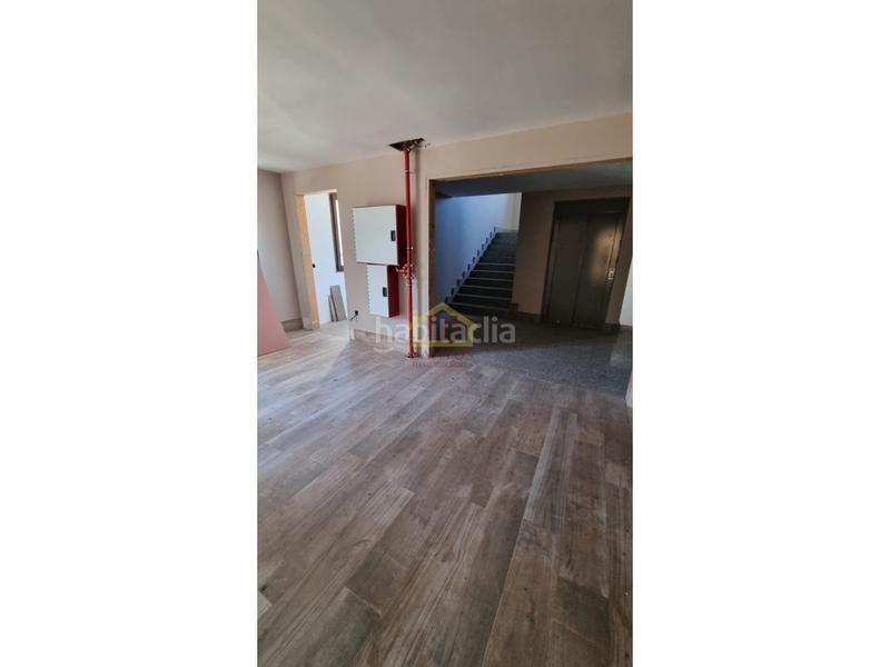 Foto 557d68fc-598f-4568-86b2-f60c803409e7. Local comercial a Alberca (La)