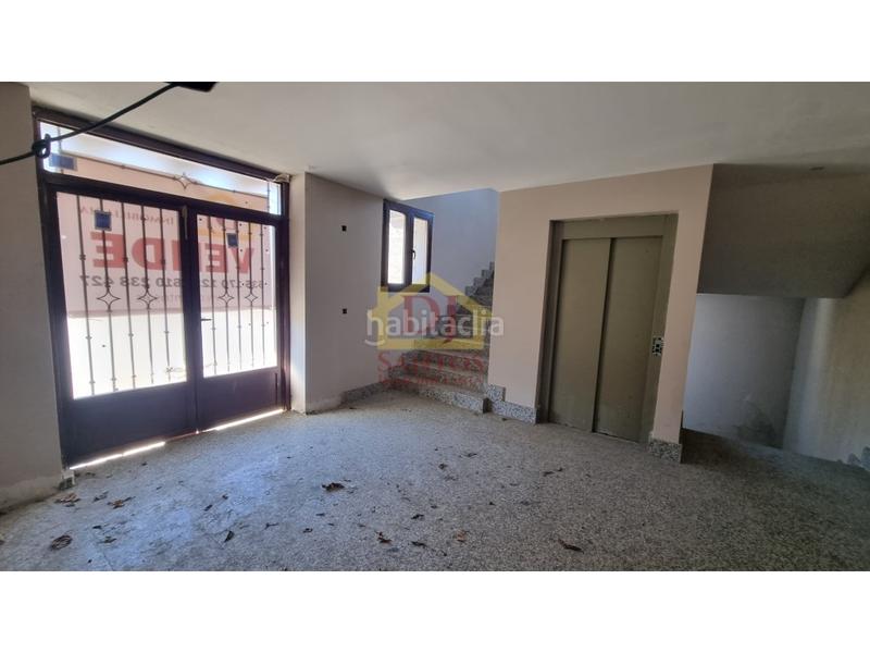 Foto da0daa98-21a4-4eb5-921d-833677c8da30. Local comercial a Alberca (La)