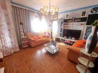 Pis  Calle maestro arriaga. Oportunidad! piso en zona san jose para entrar a vivir! con 3 do