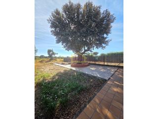Chalet  Avenida marco antonio. Djsantos le ofrece chalet adosado en venta en buenavista, salama