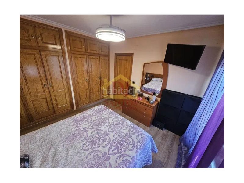 Foto 40dfeebf-c50b-4bbd-a7c4-3b88a95aae75. Chalet mit parking in Villares de la Reina