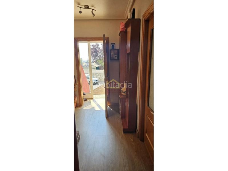 Foto 4e3e88e8-a1cc-46de-a483-6d758cb771f6. Chalet mit parking in Villares de la Reina