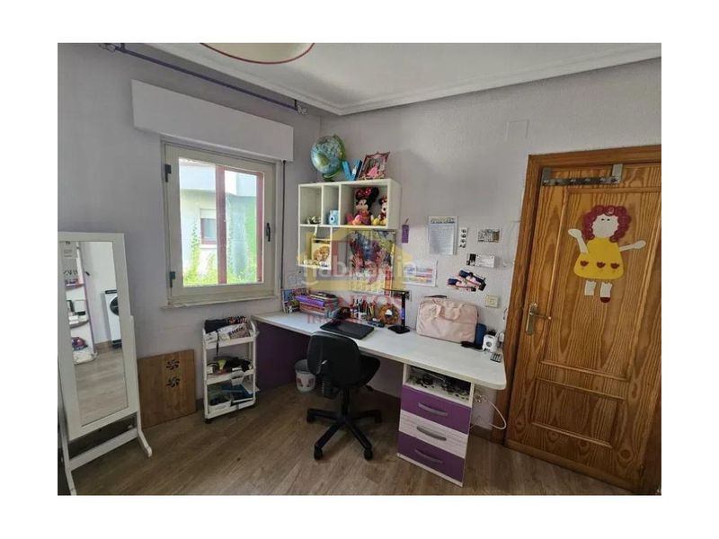 Foto 6c2fff96-1658-431e-b892-ac6f74380b15. Chalet mit parking in Villares de la Reina