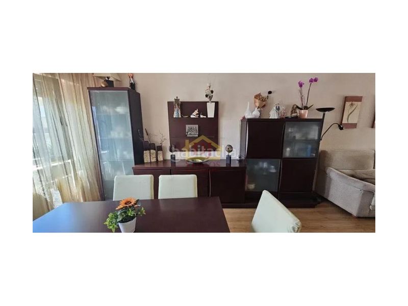 Foto b3163bb3-8f89-495d-9153-e101fc47a99a. Chalet mit parking in Villares de la Reina