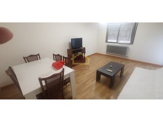 Lloguer Pis  Calle cabeza de vaca. Piso compartido junto al corte inglés unicamente para estudiante