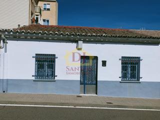 Casa  N/a. En venta casa en chamber, para reformar aunque se puede entrar