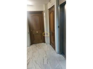 Alquiler Oficina  N/a. Oficina en alquiler en plena avenida mirat.