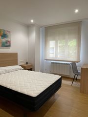 Miete Etagenwohnung  Rúa de benito corbal. Habitaciones para estudiantes en benito corbal