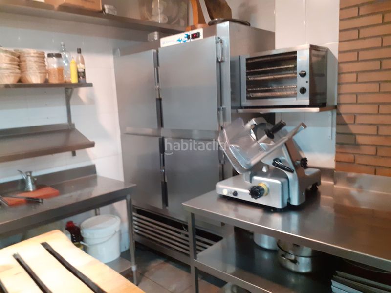 Foto 9e4a8af5-3db9-4705-9864-94959636bcec. Traspàs local comercial amb calefacció a Sant Andreu de la Barca