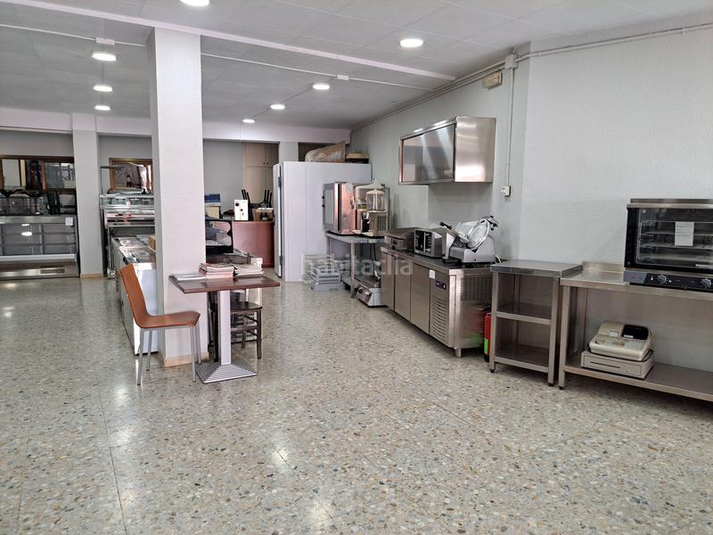 Foto 116076b9-d523-40b8-94d0-8e5b5d214a84. Business premise with heating in Centre-Estació Gavà