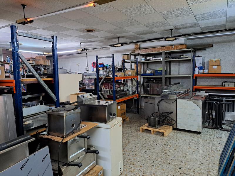 Foto 88202908-d090-4a2e-82f2-0b573d54c22c. Business premise with heating in Centre-Estació Gavà