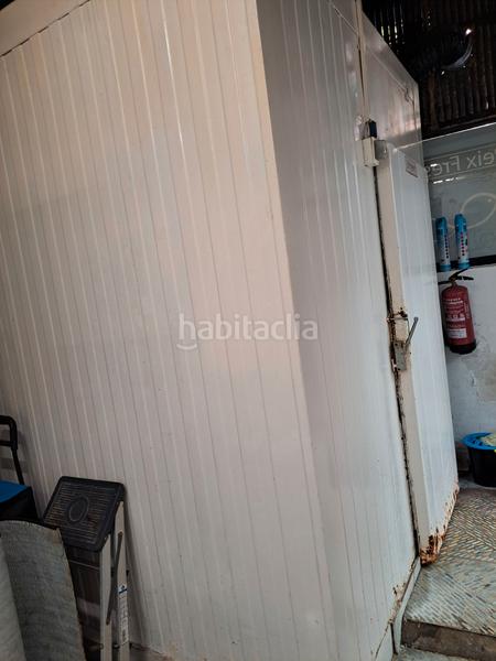 Foto ac61face-2403-4295-8f35-ca419552bb12. Traspaso local comercial gran pescadería marisquería en Barcelona