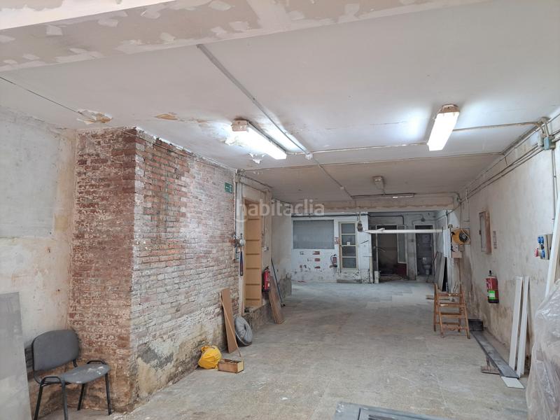 Foto abbe5cd8-fb48-4490-88f4-3be0a5f71f47. Alquiler local comercial  en alquiler en Cornellà de Llobregat
