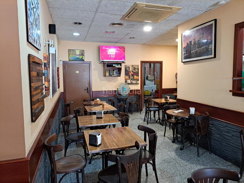 Foto 77fbd2dc-f360-4dcb-a80d-ff3f5dd626f9. Traspaso local comercial excelente bar cafeteria en Viladecans