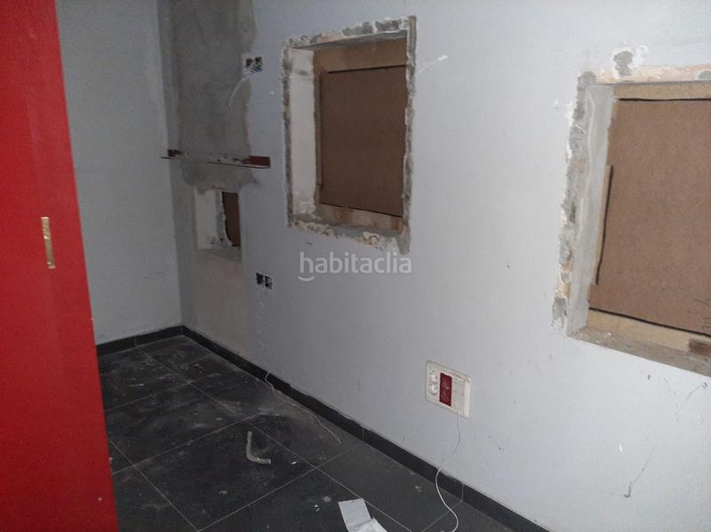 Foto ae22fc53-b52f-429f-bd46-ba25e2c4fe1e. Local comercial en Rontegui-Pormetxeta Barakaldo