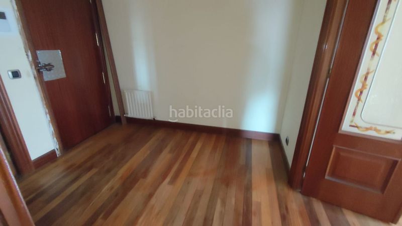 Foto ce7fa93b-d51e-4573-9f85-5ade3def403f. Pis amb calefacció a Centro Urbano-Hirigunea Leioa