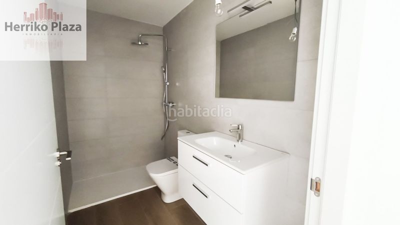 Foto c0b1557c-5a85-45f3-88bb-287625c5ba9a. Pis amb calefacció a Lasesarre Barakaldo