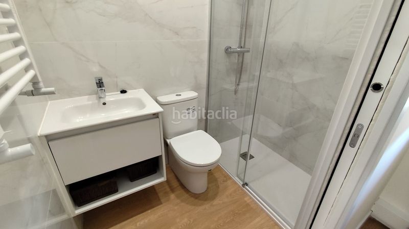 Foto b733d2a2-9e19-457e-91c1-7bf2bbd0549c. Pis amb calefacció a Centro Barakaldo
