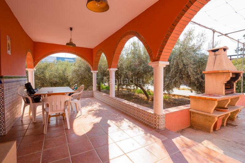 Foto b5b1c1c6-54e9-4101-8406-4ef4942f266e. Casa parcela en muy buenas condiciones y cerca de todo en Viator