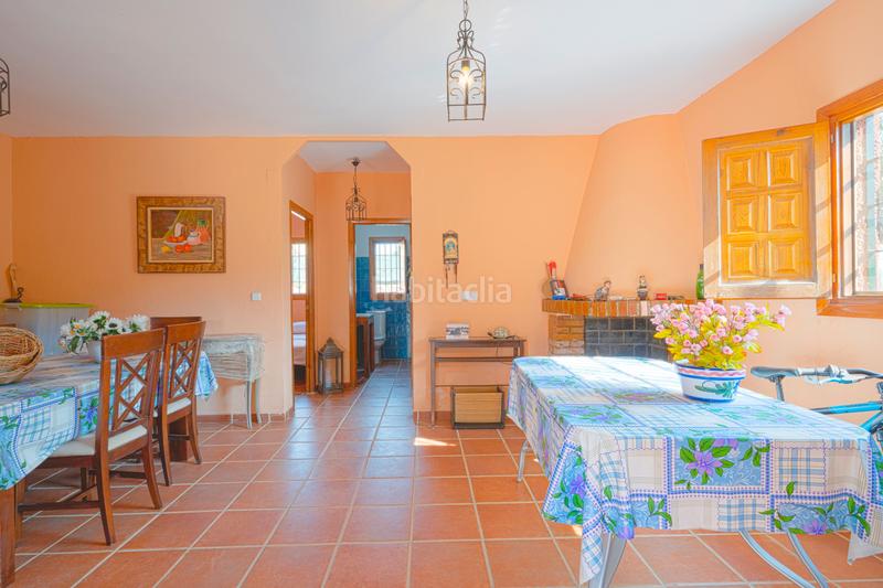 Foto d429eb47-09b9-40ad-b0c9-b62c9d047ac4. Casa parcela en muy buenas condiciones y cerca de todo en Viator